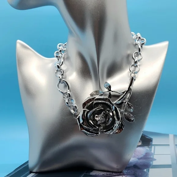 Artisan 3D Floral Rose Flower Embellished Silver Choker Necklace